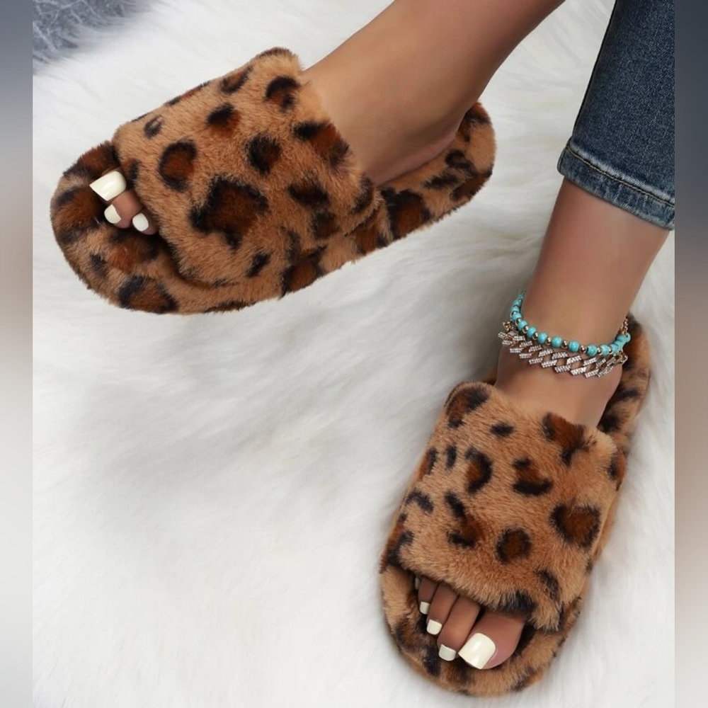 FOREVER LINK👣 Leofur Slippers footwear - Picture 5 of 16